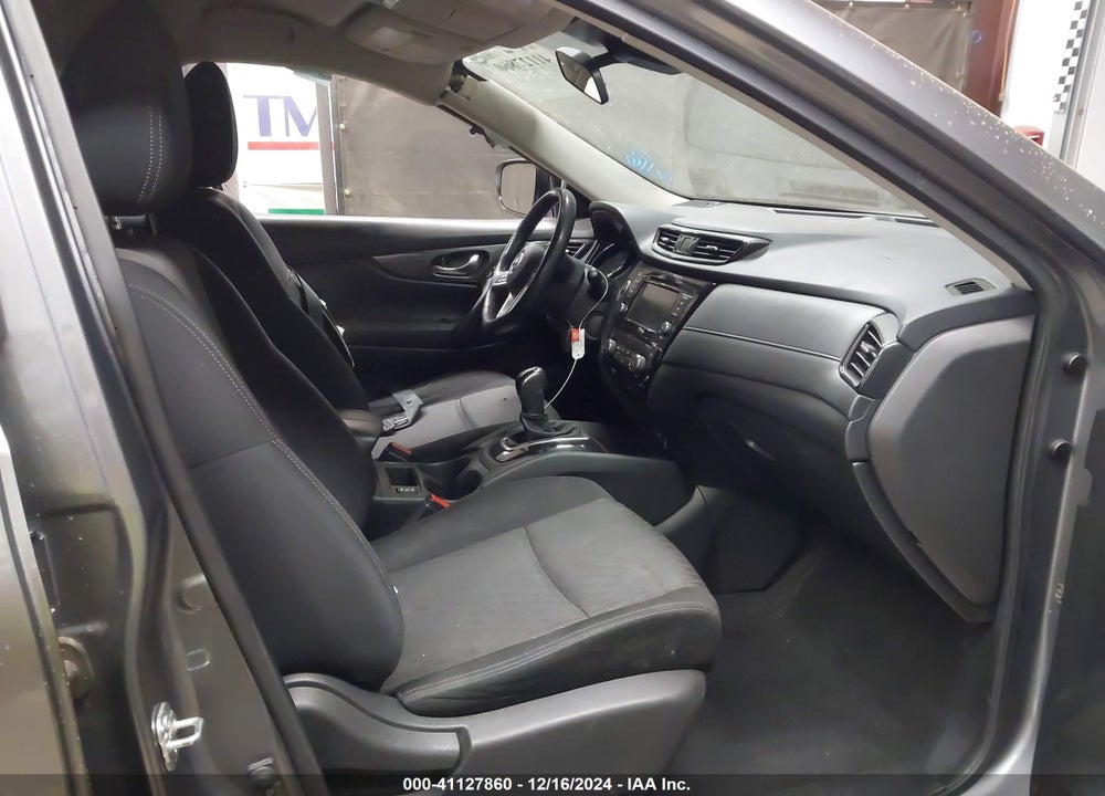 2019 NISSAN ROGUE SV VIN: JN8AT2MT8KW258217