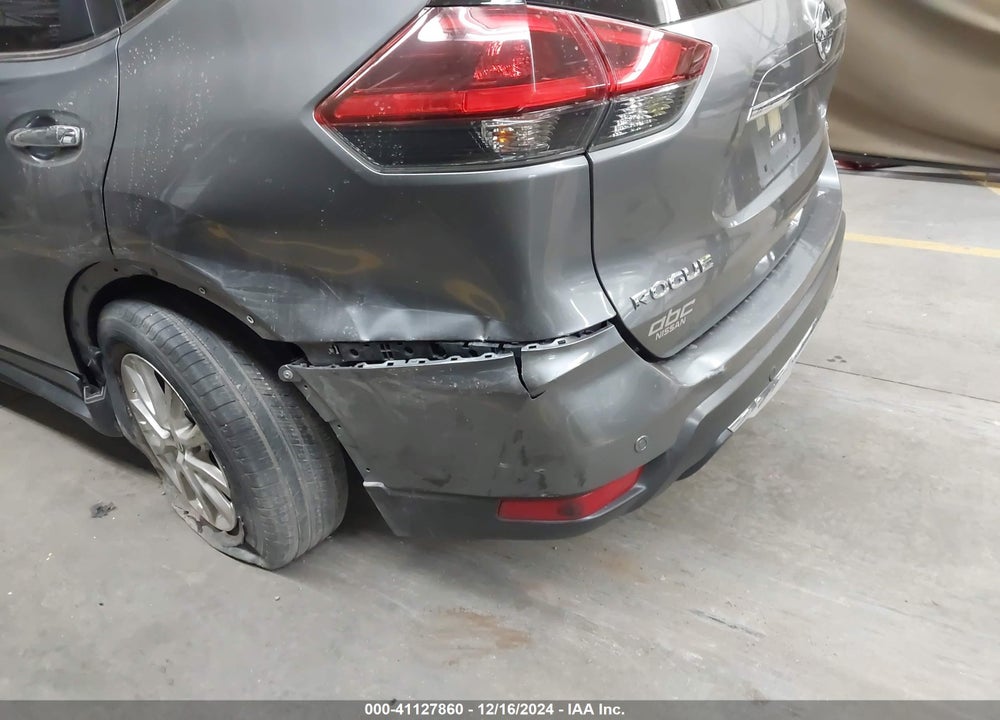 2019 NISSAN ROGUE SV VIN: JN8AT2MT8KW258217