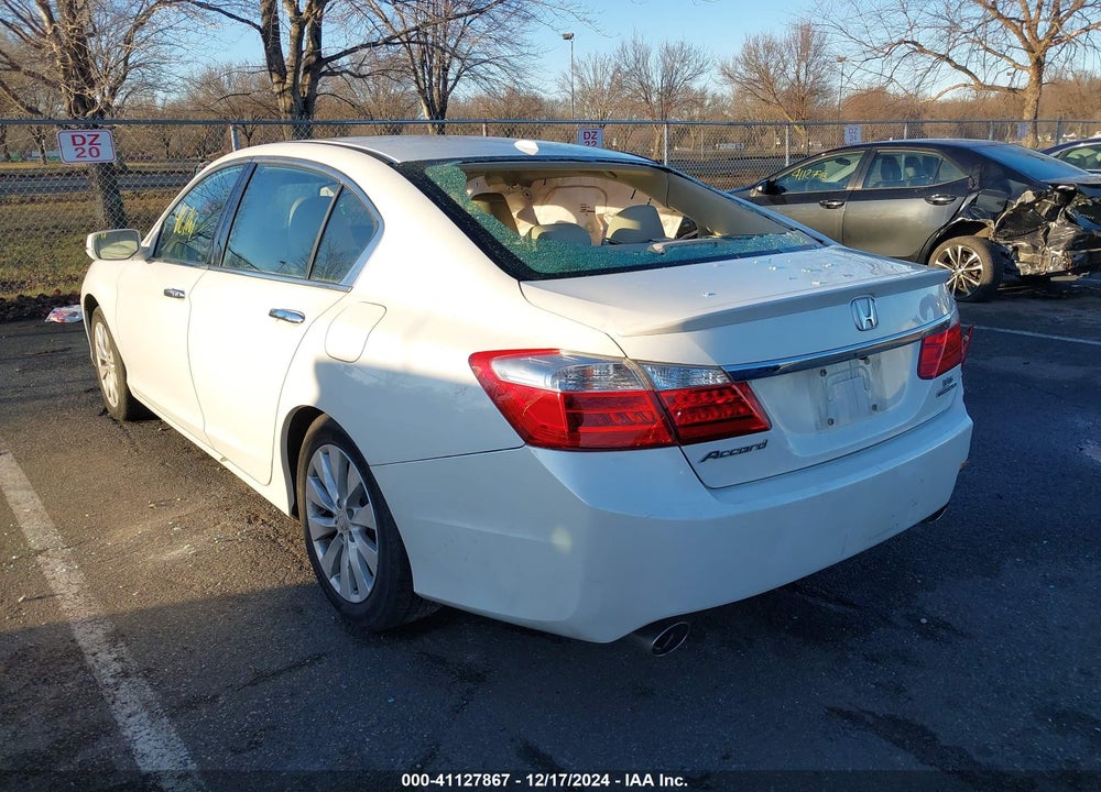 2013 HONDA ACCORD VIN: 1HGCR3F99DA011591