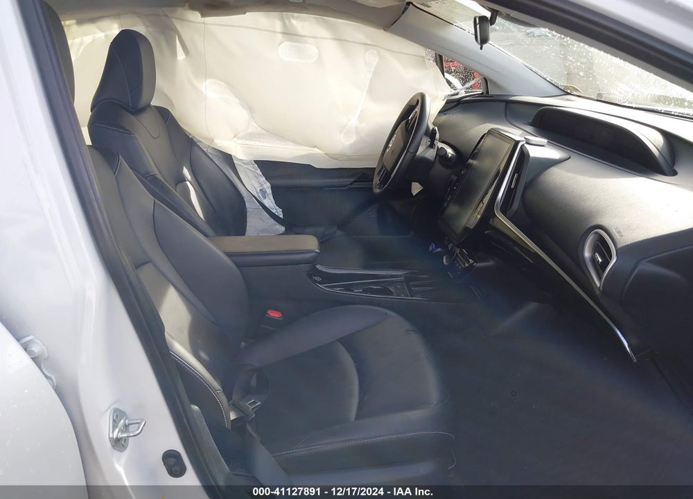 2021 TOYOTA PRIUS PRIME VIN: JTDKAMFP7M3173228