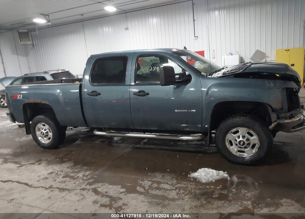 2011 CHEVROLET SILVERADO VIN: 1GC1KXCG0BF127038