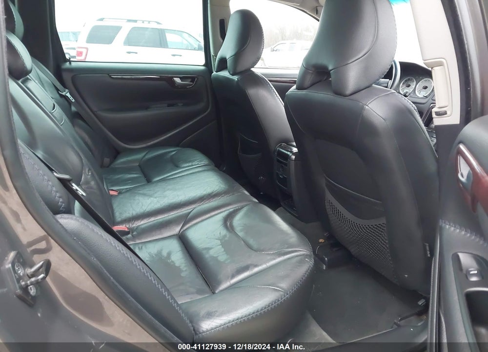 2007 VOLVO XC70 2.5T VIN: YV4SZ592771259537