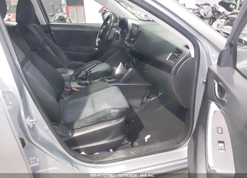 2013 MAZDA CX-5 SPORT VIN: JM3KE4BEXD0112375