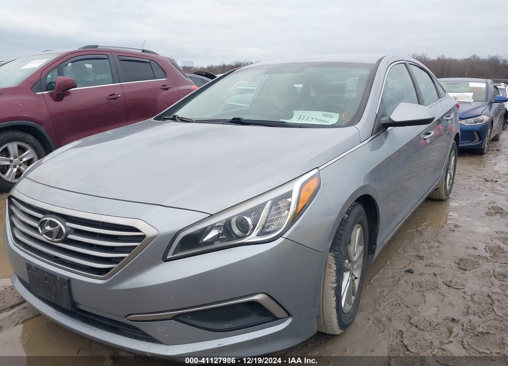 2017 HYUNDAI SONATA VIN: 5NPE24AF9HH464428