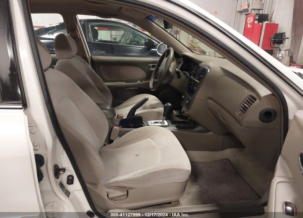 2002 HYUNDAI SONATA GLS VIN: KMHWF25H92A714186