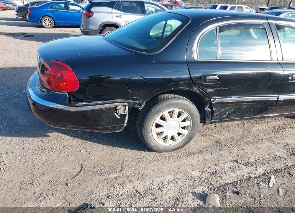 2000 CONTINENTAL LINCOLN VIN: 1LNHM97V1YY844621