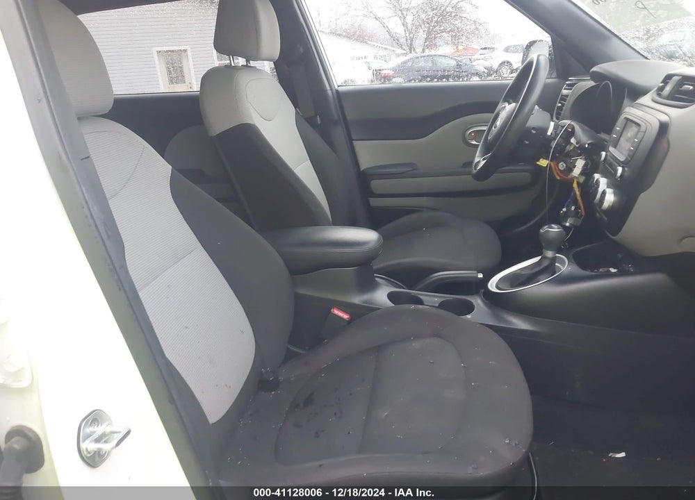 2017 KIA SOUL VIN: KNDJN2A21H7494891
