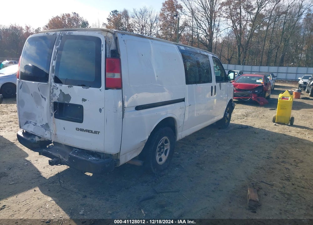 2006 CHEVROLET EXPRESS WORK VAN VIN: 1GCFG15X561239290