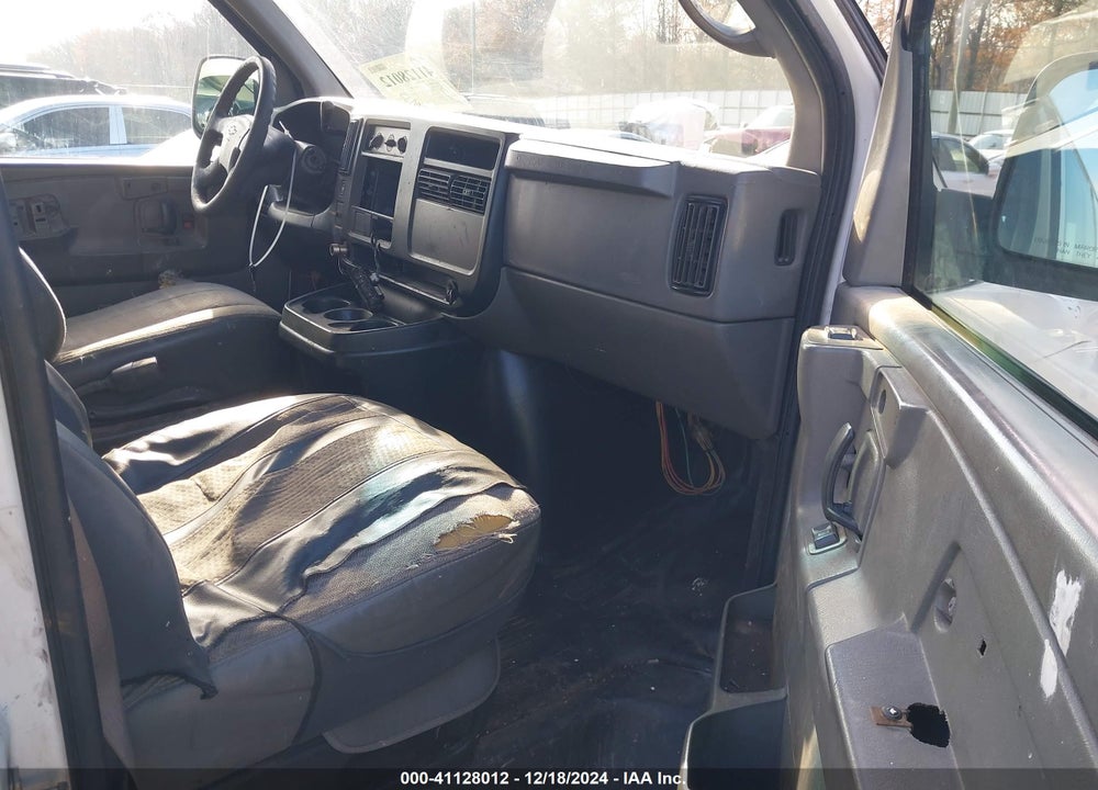 2006 CHEVROLET EXPRESS WORK VAN VIN: 1GCFG15X561239290
