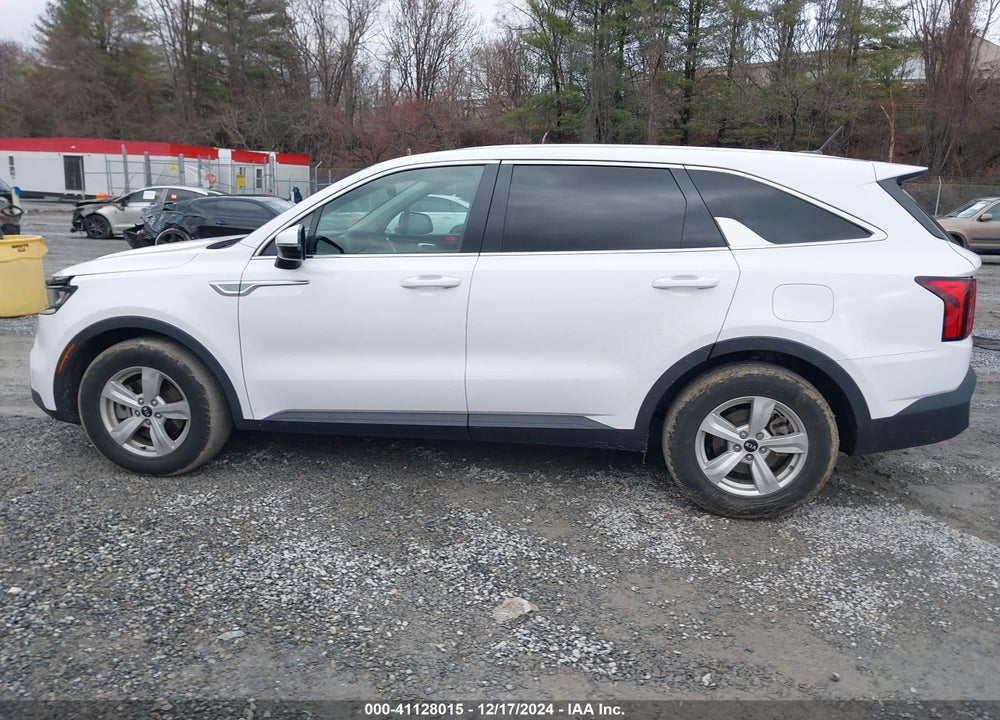 2021 KIA SORENTO VIN: 5XYRG4LC0MG034150