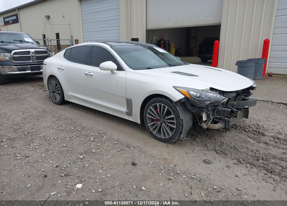 2018 KIA STINGER PREMIUM VIN: KNAE25LA2J6035359