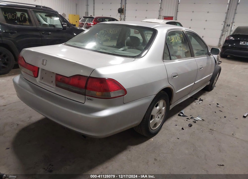 2001 HONDA ACCORD 3.0 EX VIN: 1HGCG16521A027991