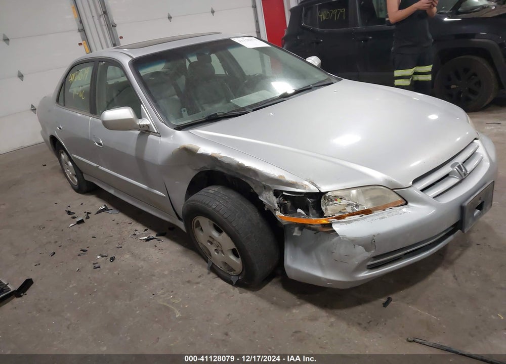 2001 HONDA ACCORD 3.0 EX VIN: 1HGCG16521A027991