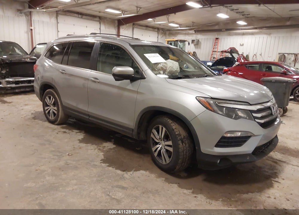 2017 HONDA PILOT EX-L VIN: 5FNYF6H5XHB100978