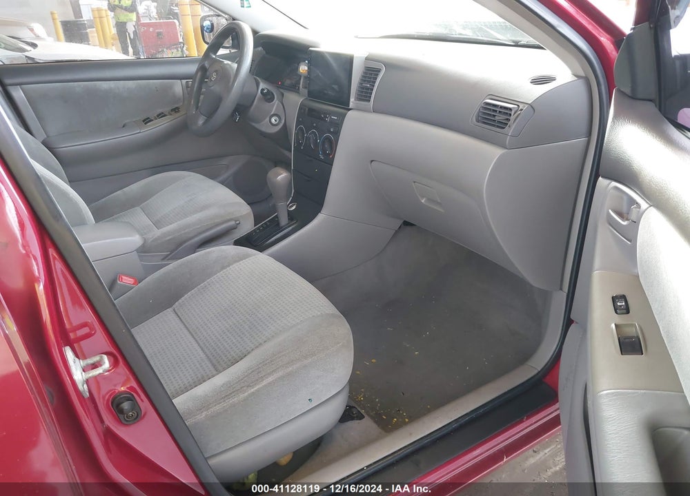 2005 TOYOTA COROLLA CE VIN: 1NXBR32E45Z550922