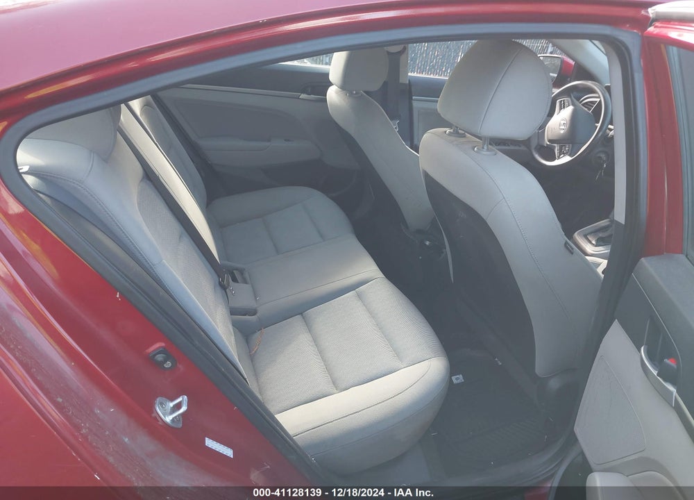 2017 HYUNDAI ELANTRA SE VIN: KMHD84LF9HU069609