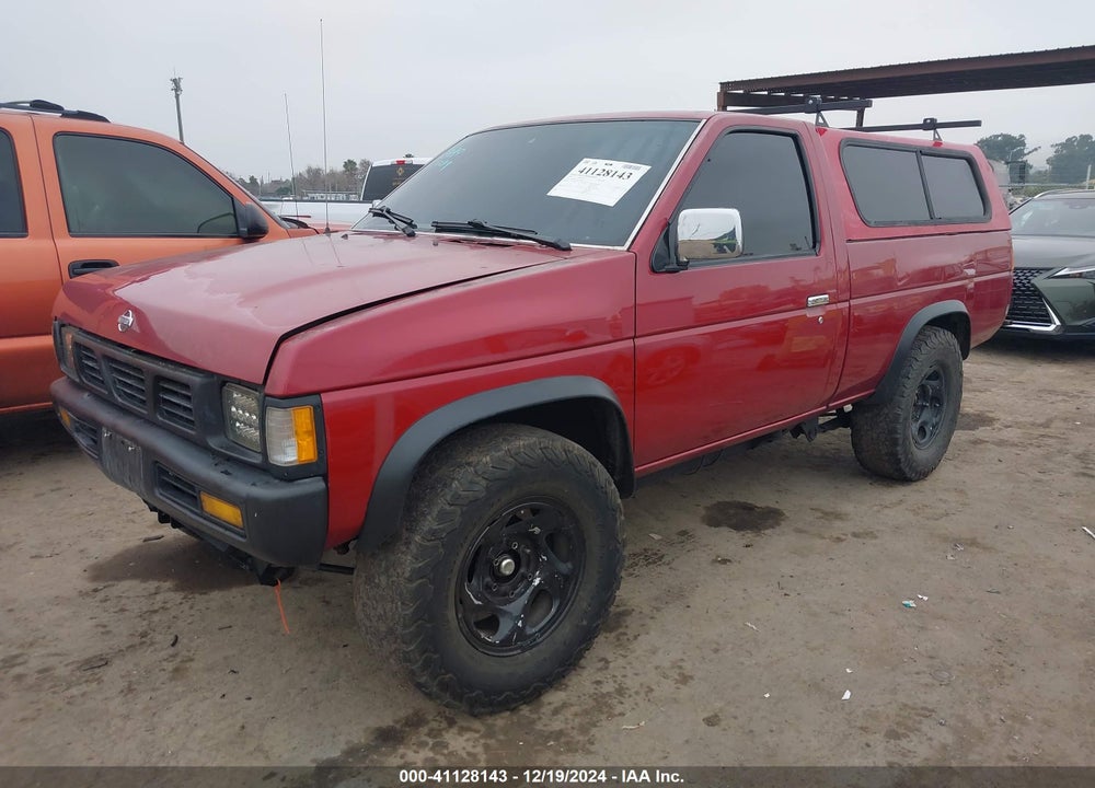 1996 NISSAN TRUCK XE VIN: 1N6SD11S8TC317589