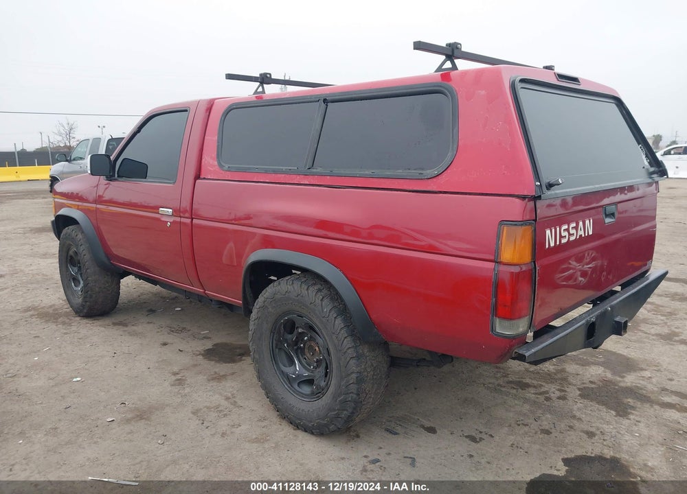 1996 NISSAN TRUCK XE VIN: 1N6SD11S8TC317589