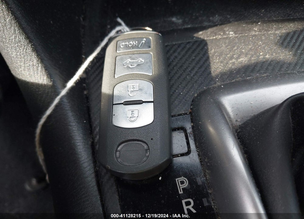 2014 MAZDA MAZDA3 VIN: JM1BM1U72E1168251