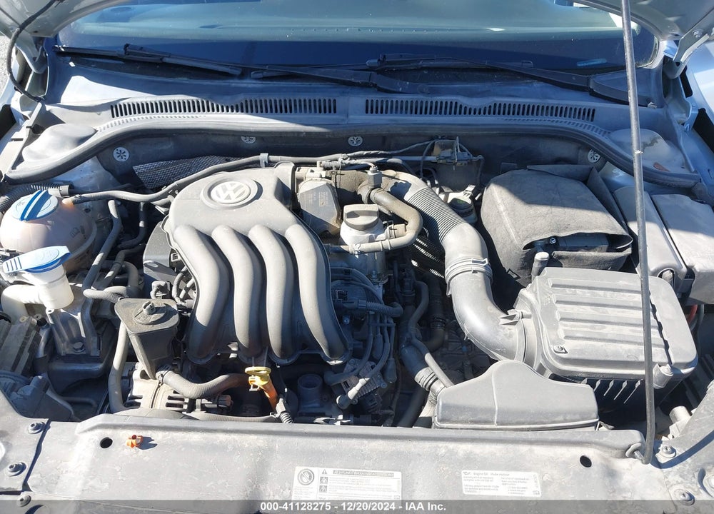 2013 VOLKSWAGEN JETTA 2.0L BASE/2.0L S VIN: 3VW2K7AJ7DM450201