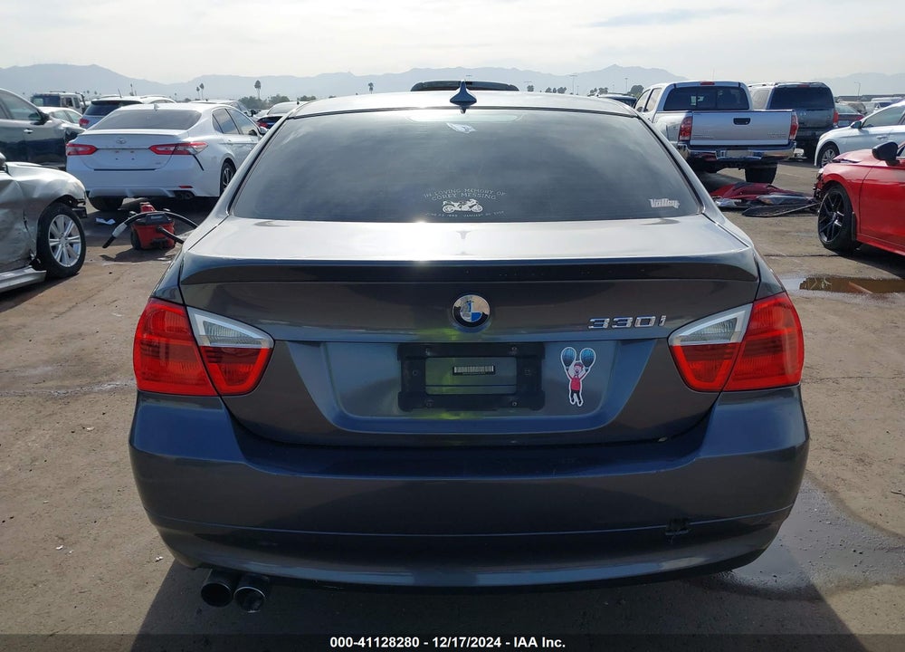 2006 BMW 330I VIN: WBAVB33586KR81309