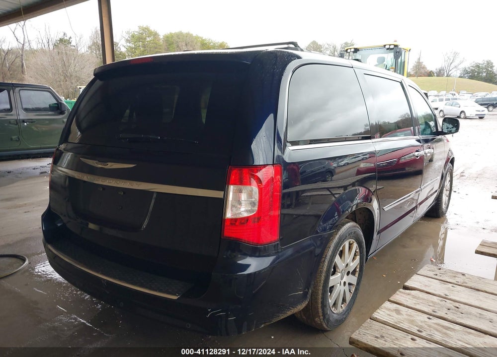 2011 CHRYSLER TOWN & COUNTRY TOURING-L VIN: 2A4RR8DG1BR609541