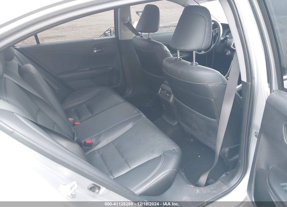 2017 HONDA ACCORD VIN: 1HGCR3F80HA040748