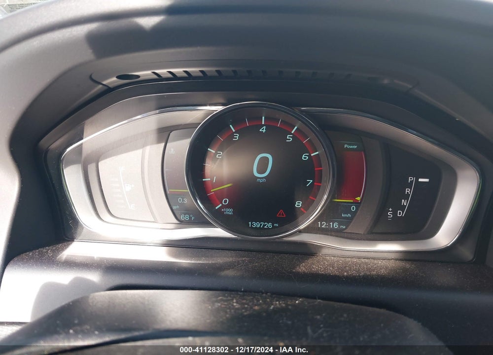 2014 VOLVO XC60 3.2 PREMIER PLUS VIN: YV4952DZ4E2534320
