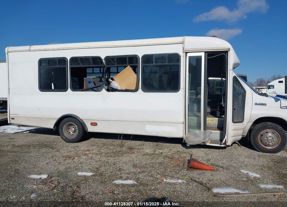 2006 FORD E-450 CUTAWAY VIN: 1FDXE45S76HA62907