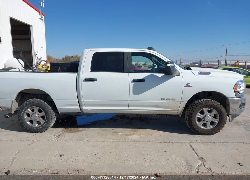 2024 RAM 2500 BIG HORN 4X4 6'4 BOX VIN: 3C6UR5DL0RG113827