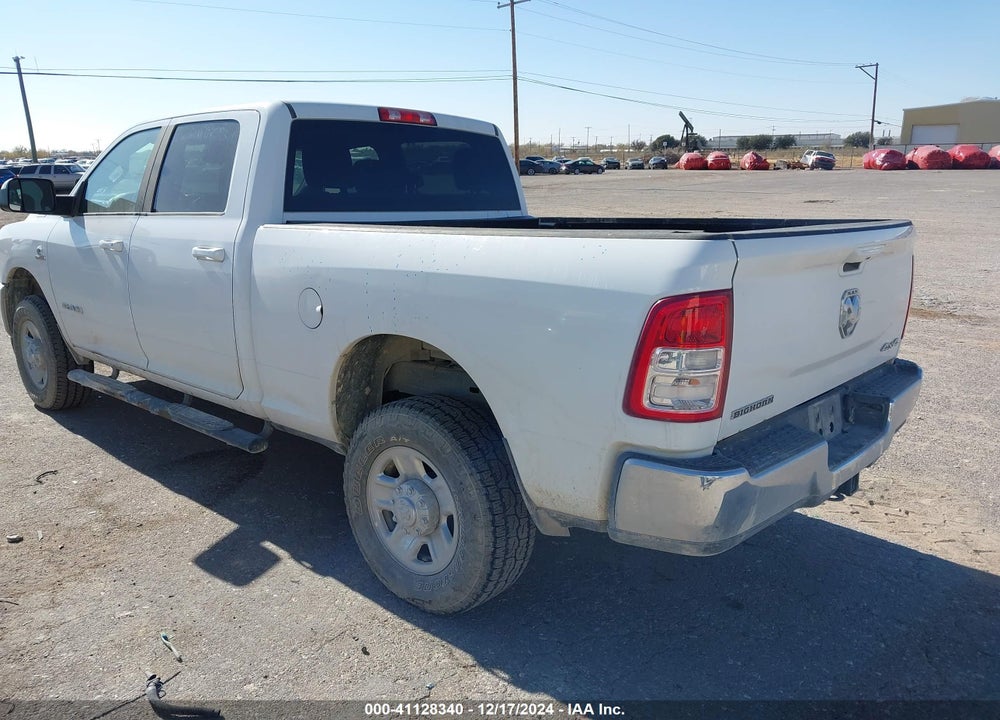 2021 RAM 2500 BIG HORN 4X4 6'4 BOX VIN: 3C6UR5DL2MG579266