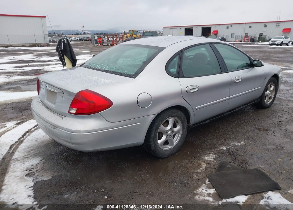 2002 FORD TAURUS SES VIN: 1FAFP55282G243908