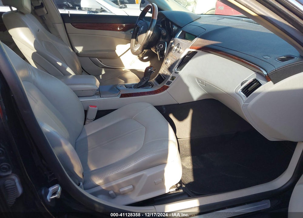 2011 CADILLAC CTS LUXURY VIN: 1G6DG5EY9B0145455