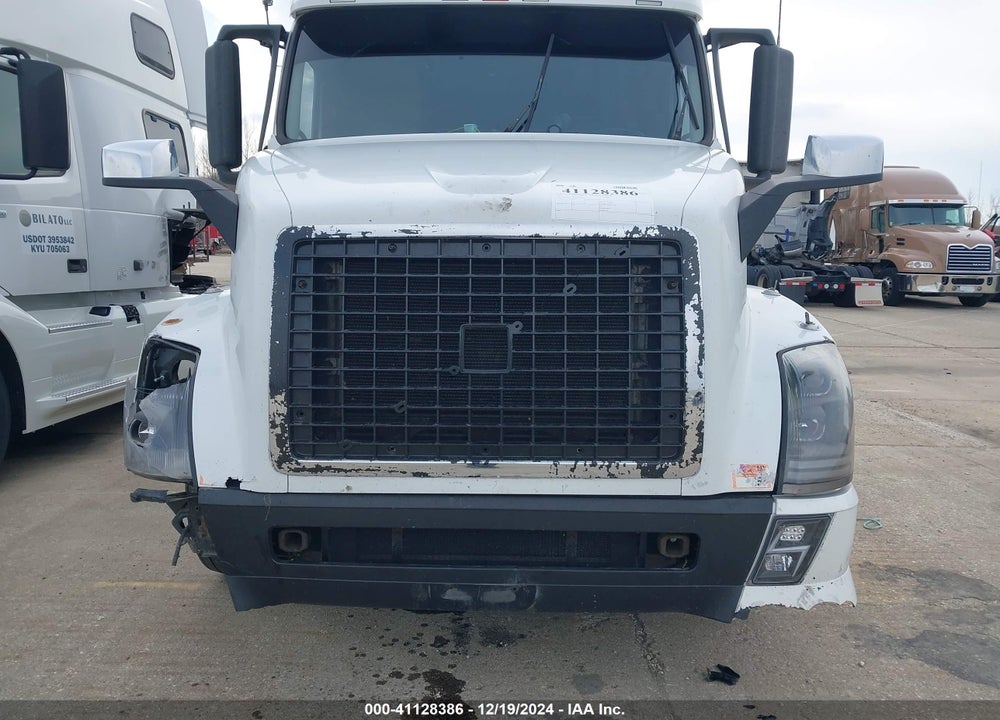 2010 VOLVO VN VIN: 4V4NC9TH3AN265720