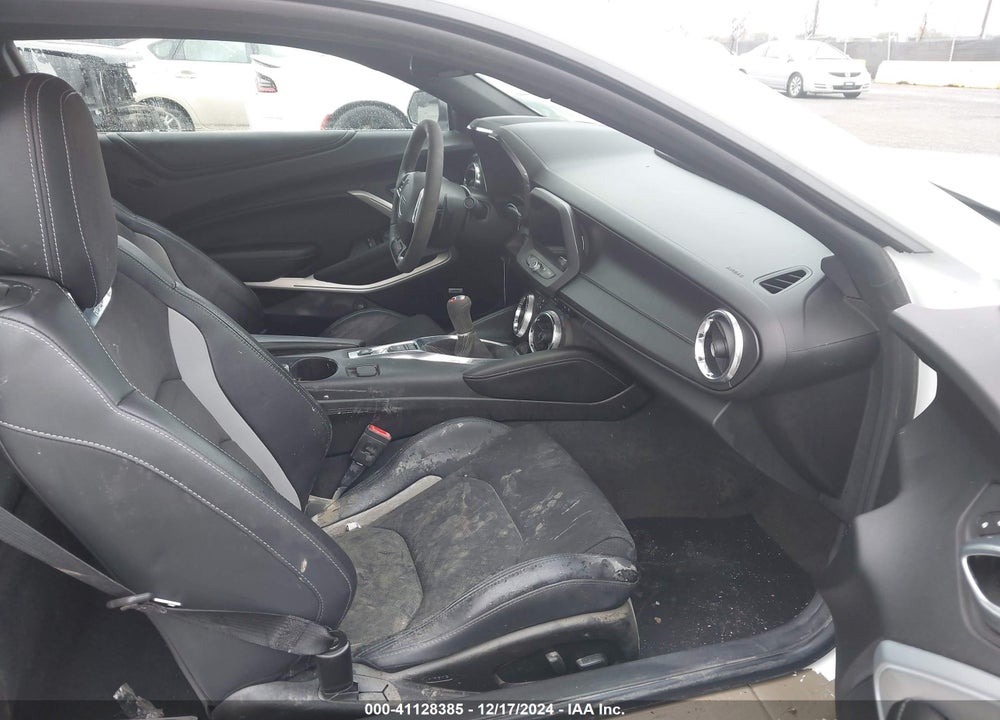 2018 CHEVROLET CAMARO 2SS VIN: 1G1FG1R75J0136291