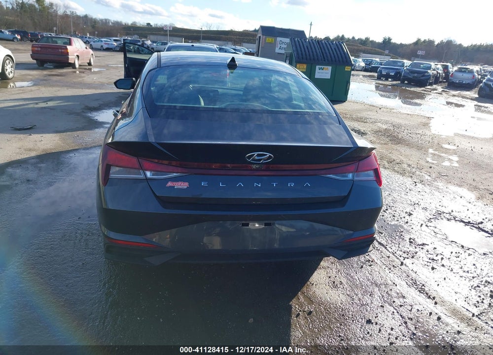 2023 HYUNDAI ELANTRA VIN: 5NPLS4AG2PH097094