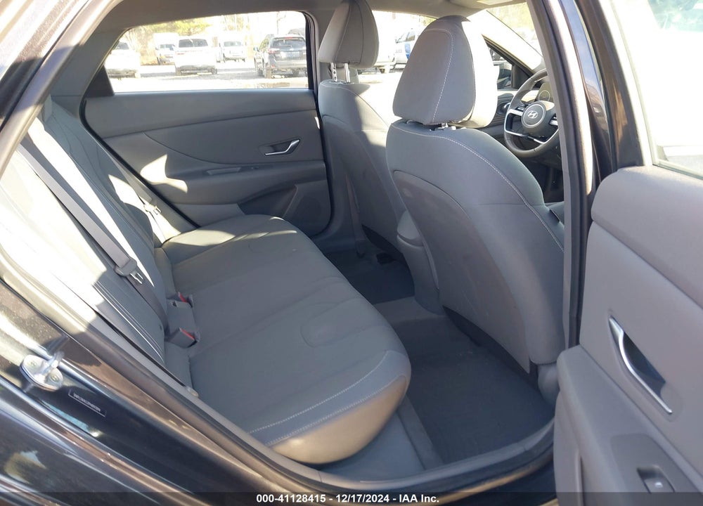 2023 HYUNDAI ELANTRA VIN: 5NPLS4AG2PH097094
