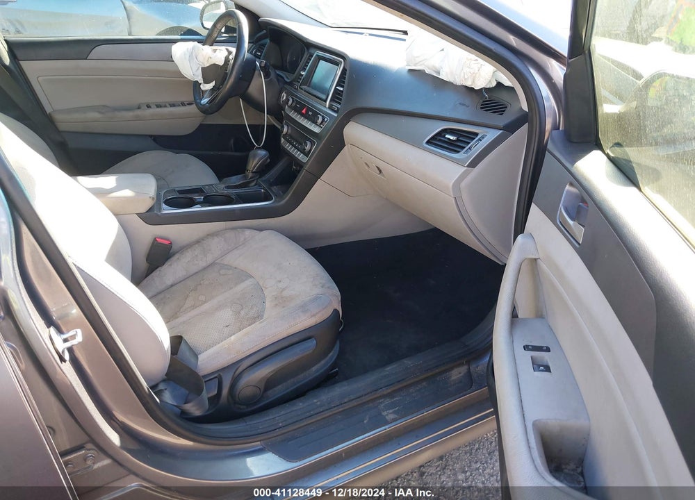 2019 HYUNDAI SONATA SEL VIN: 5NPE34AF2KH737682