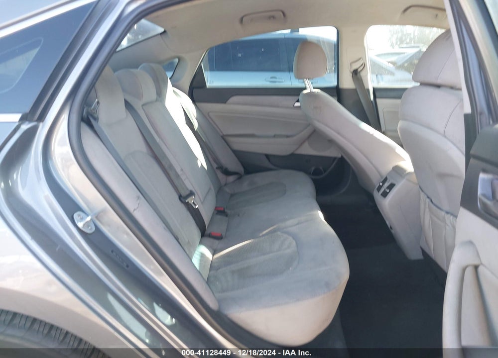 2019 HYUNDAI SONATA SEL VIN: 5NPE34AF2KH737682