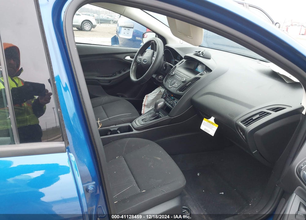 2018 FORD FOCUS SE VIN: 1FADP3FE8JL289832