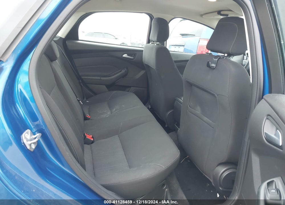 2018 FORD FOCUS SE VIN: 1FADP3FE8JL289832