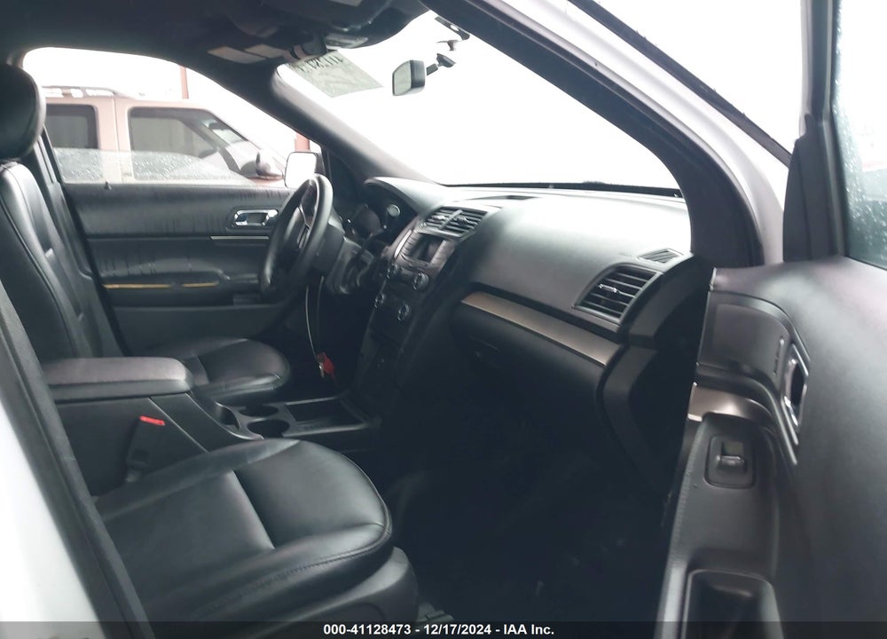 2018 FORD POLICE INTERCEPTOR VIN: 1FM5K8AR2JGB59182