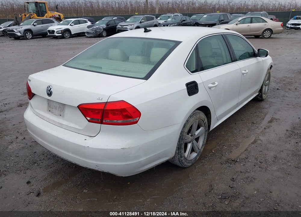 2013 VOLKSWAGEN PASSAT 2.5L SE VIN: 1VWBP7A35DC113353