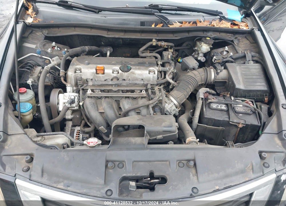 2010 HONDA ACCORD 2.4 LX VIN: 1HGCP2F30AA054014
