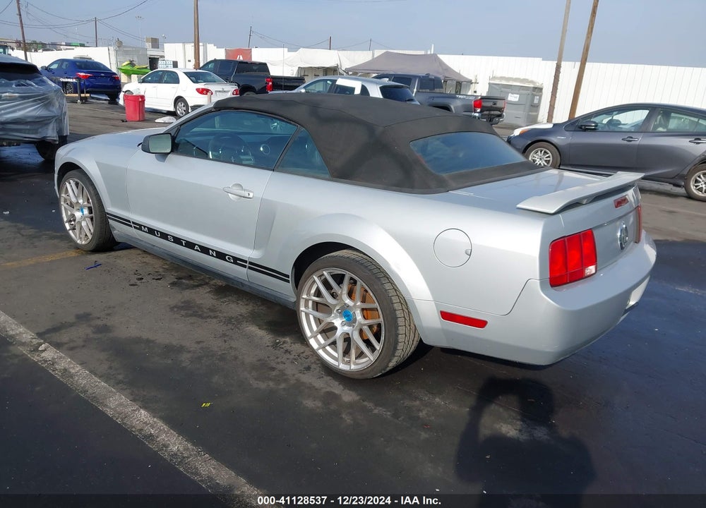 2005 FORD MUSTANG VIN: 1ZVFT84N255208314