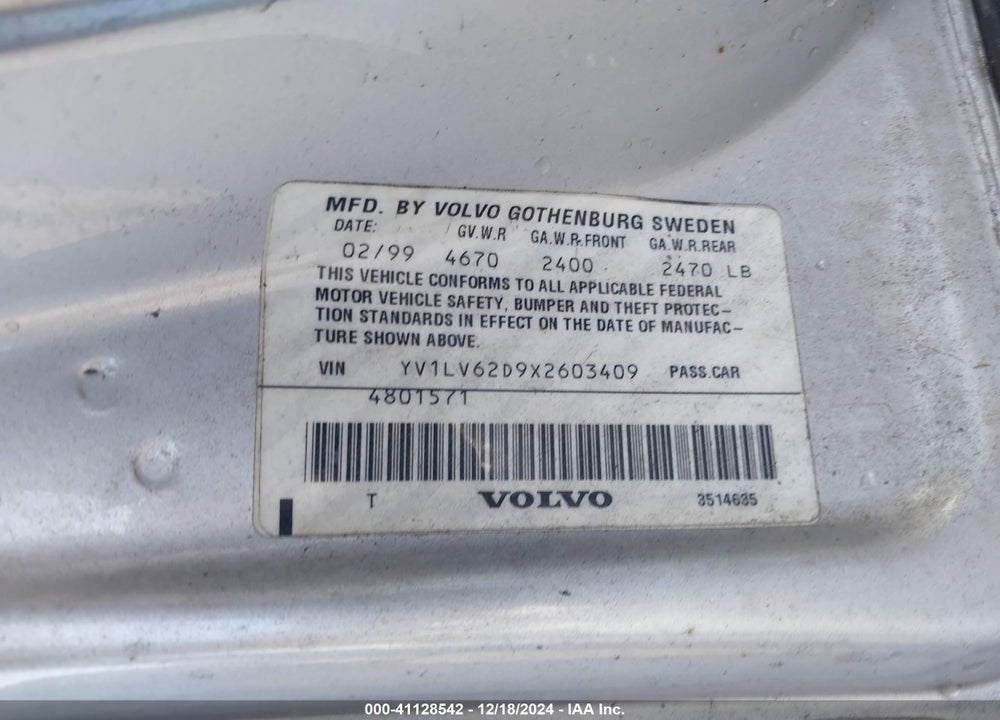 1999 VOLVO V70 R VIN: YV1LV62D9X2603409