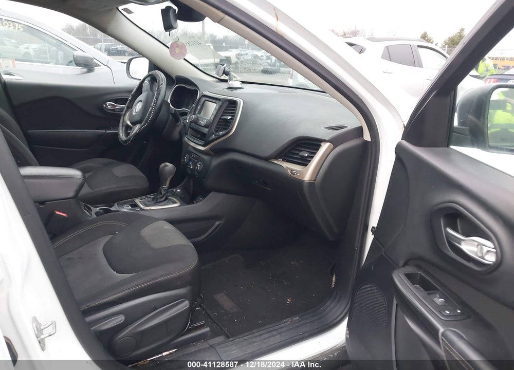 2014 JEEP CHEROKEE SPORT VIN: 1C4PJMAB2EW264067