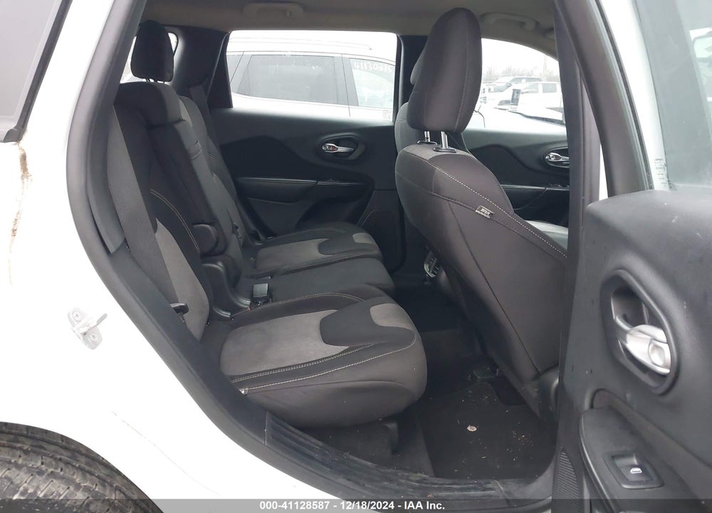 2014 JEEP CHEROKEE SPORT VIN: 1C4PJMAB2EW264067
