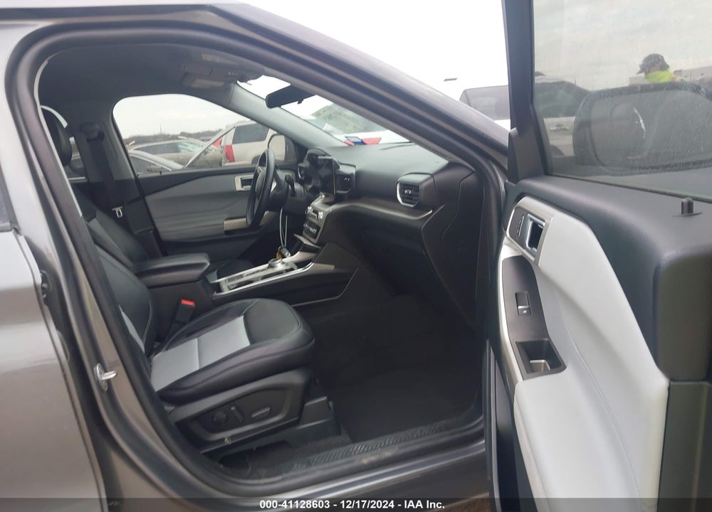 2023 FORD EXPLORER VIN: 1FMSK7DHXPGB50383