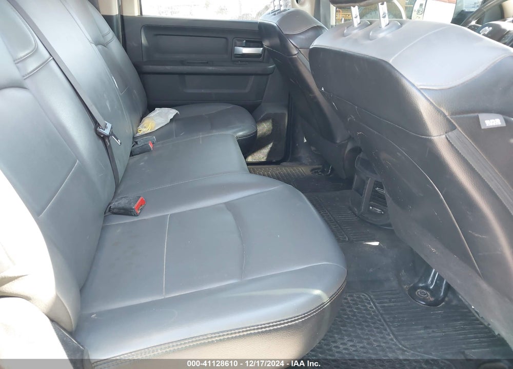 2019 RAM 2500 TRADESMAN 4X4 8' BOX VIN: 3C6UR5HJ3KG590475